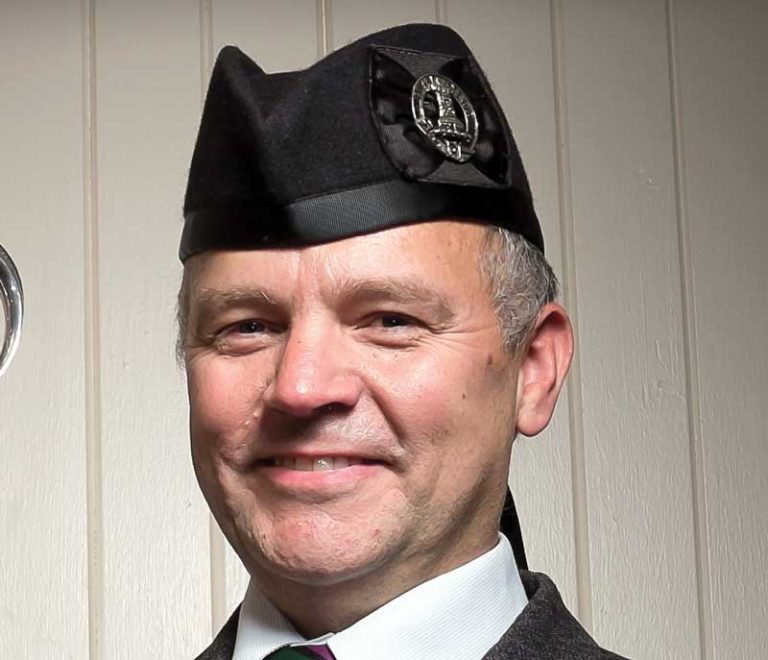 Stuart Liddell wins 2020 Silver Chanter