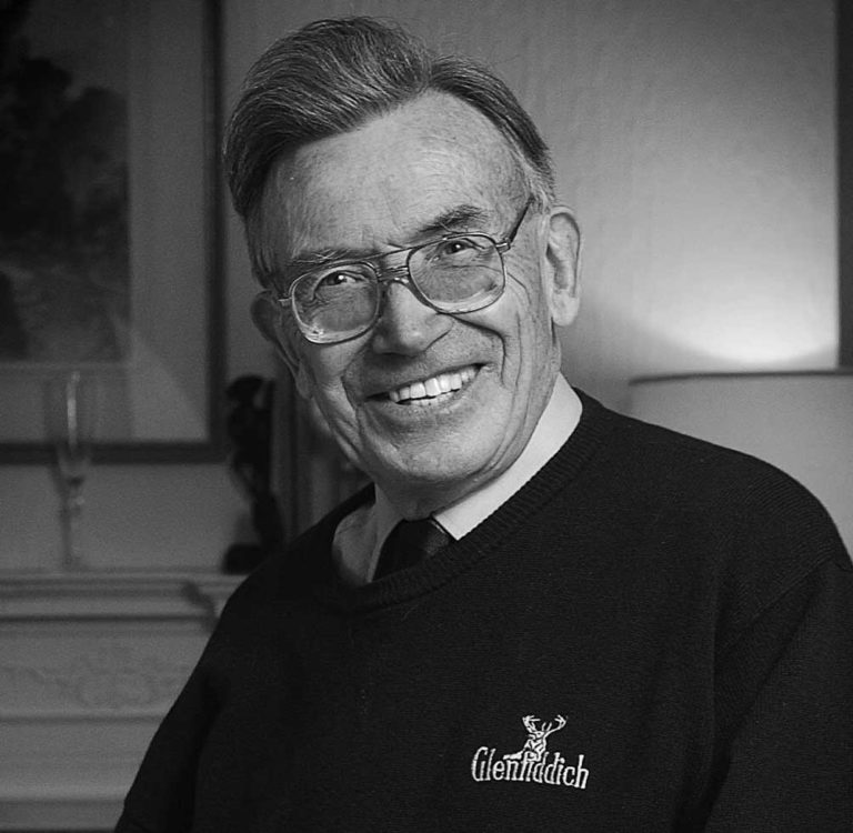 Sandy Grant Gordon, 1931-2020
